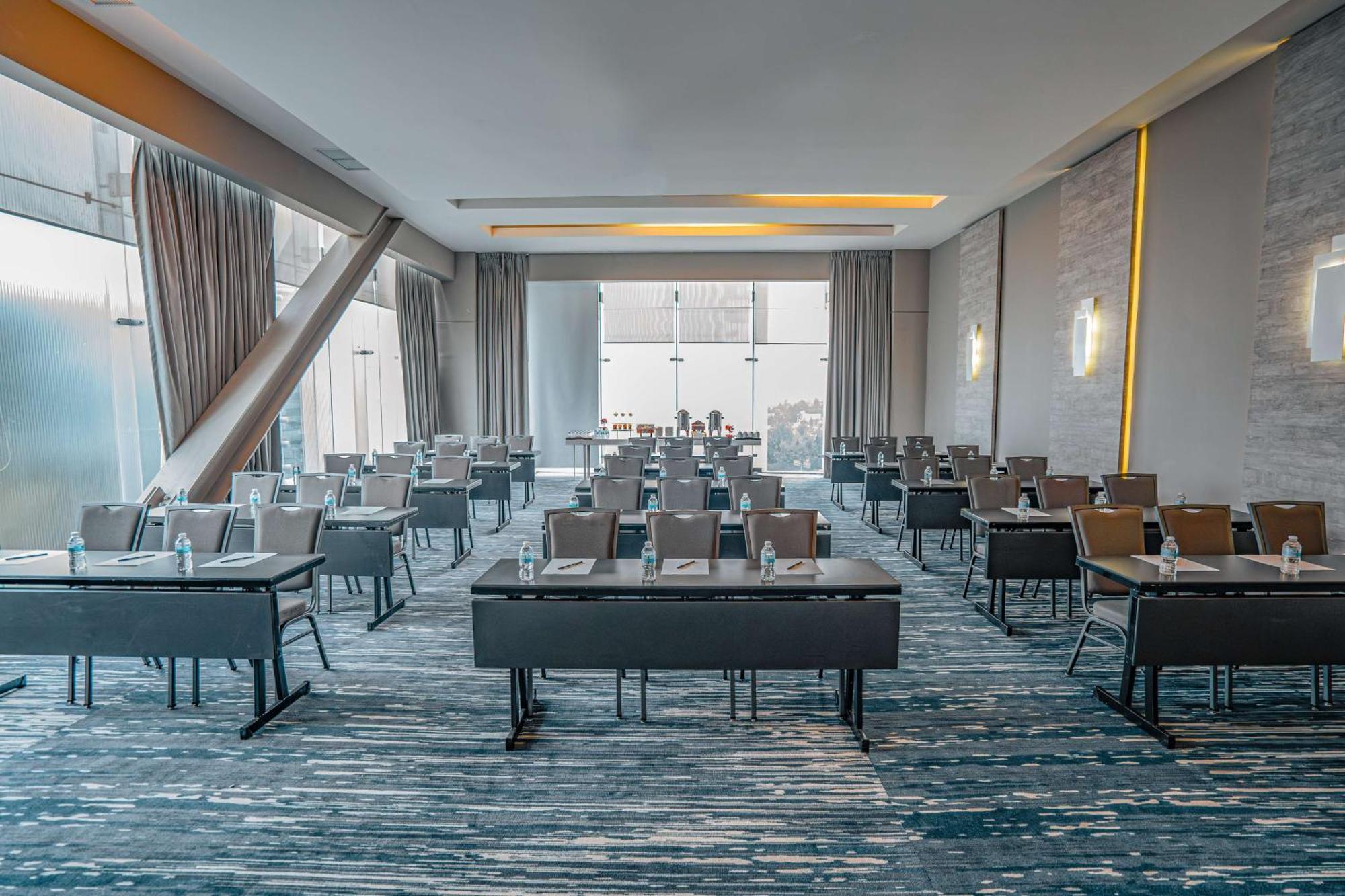 Hilton Garden Inn Mexico City Santa Fe Ngoại thất bức ảnh